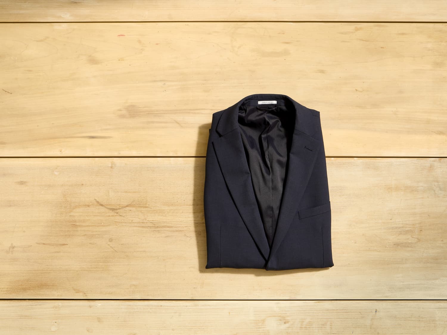 How to Fold Pack a Suit Jacket 3 Methods Apartment Therapy
